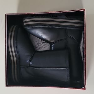 NWBox Azalea Wang Boots